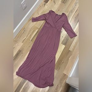 Super stretchy maternity dress.